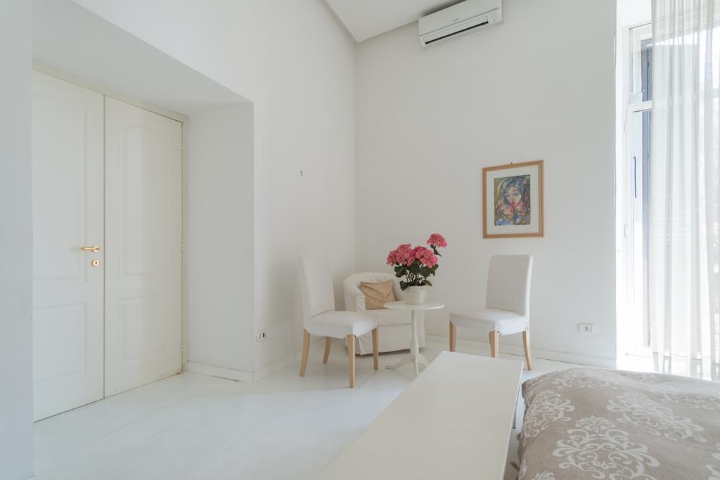 나폴리 Relais Piazza Dei Martiri B&B 외부 사진